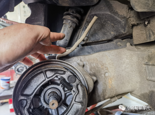 鼓式制動(dòng)器,摩托車(chē)剎車(chē)圈,輪轂剎車(chē)圈,Drum brake,摩托車(chē)制動(dòng)鐵套